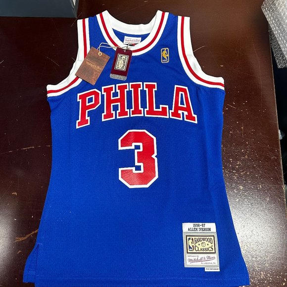 Allen Iverson Philadelphia 76ers Mitchell and Ness Men's Black Throwback  Jesey